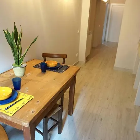 Lodge San Romano 16 Apartment