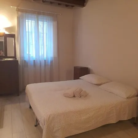 Lodge San Romano 16 Apartment